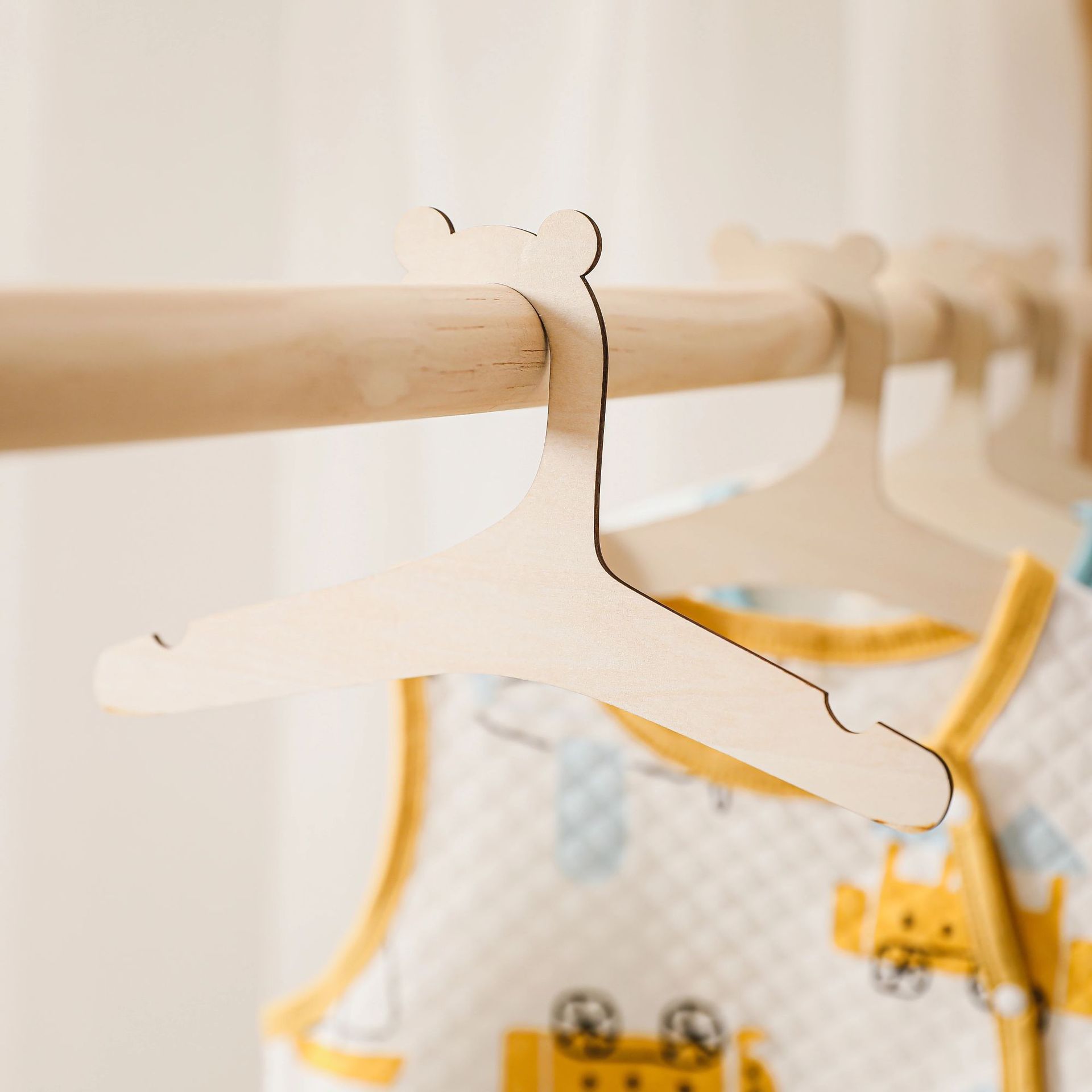 5/10 Uds. Perchas de madera pa - Baby Nursery Uniform reseña y precio